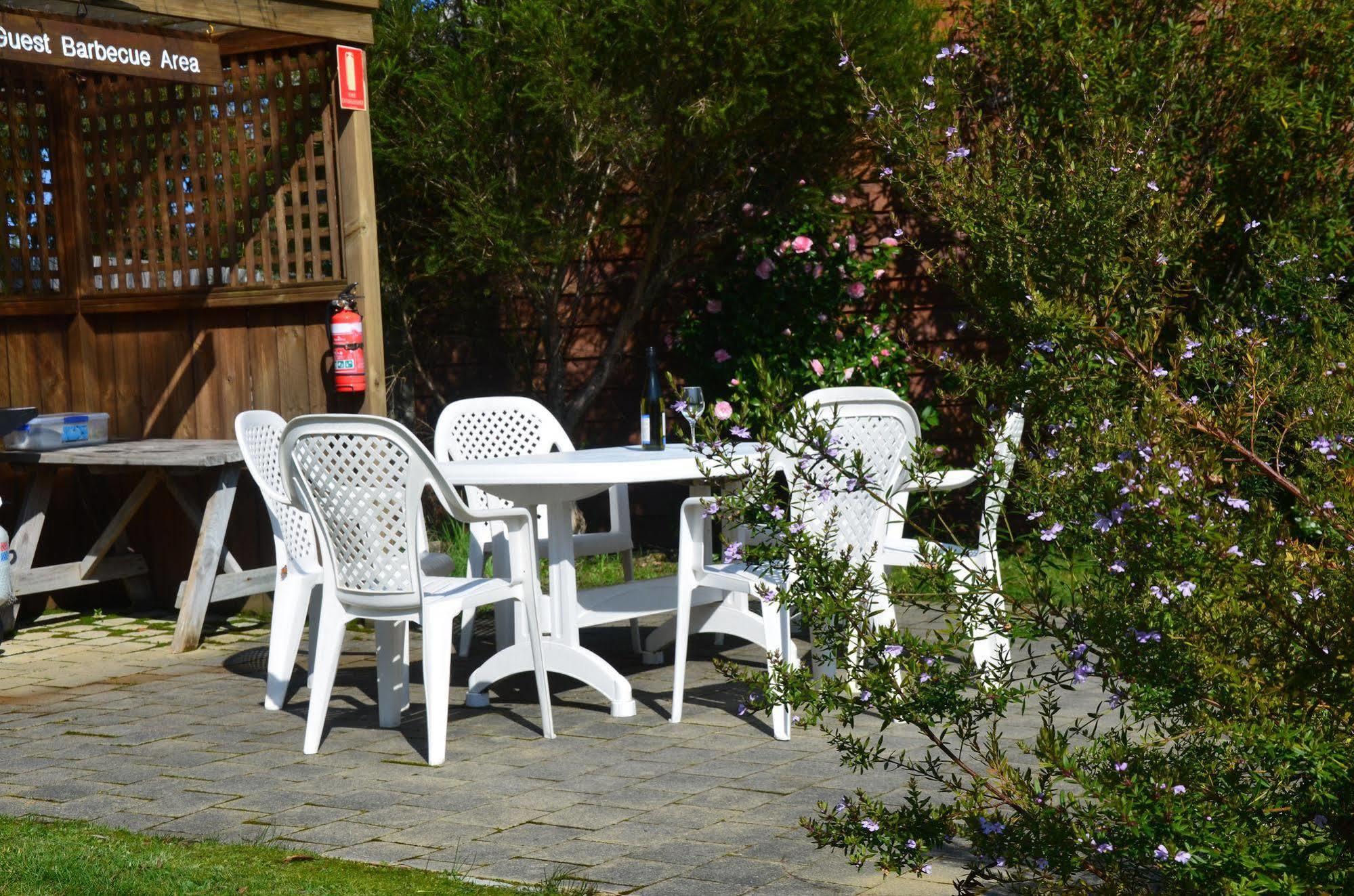 Castaway Holiday Apartments Strahan Dış mekan fotoğraf